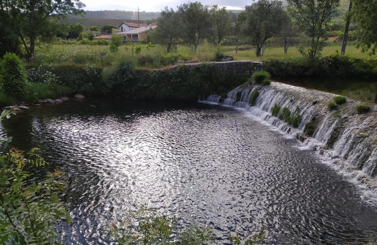 Abrigo Do Cabecinho - Serra Da Estrela Cortes do Meio Экстерьер фото
